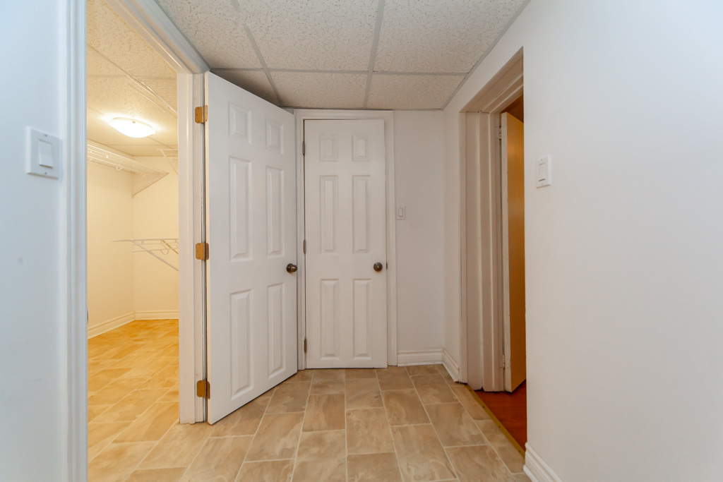 61-lord-roberts-dr-toronto-40