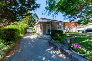 61-lord-roberts-dr-toronto-5
