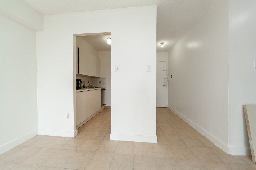 908-940-caledonia-rd-north-york-17
