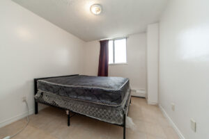 908-940-caledonia-rd-north-york-26