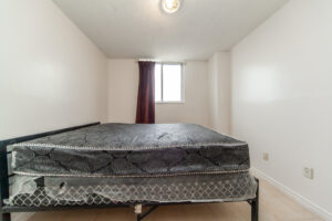 908-940-caledonia-rd-north-york-27
