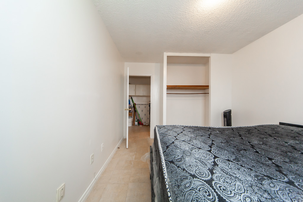 908-940-caledonia-rd-north-york-28