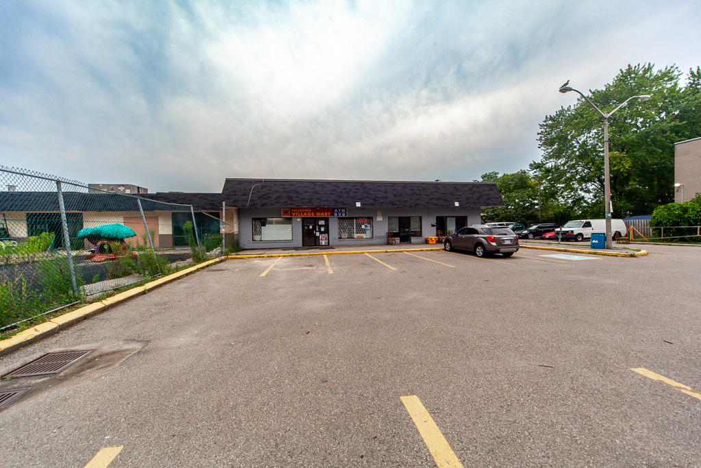 908-940-caledonia-rd-north-york-41