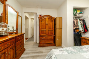 529-rogers-rd-toronto-17