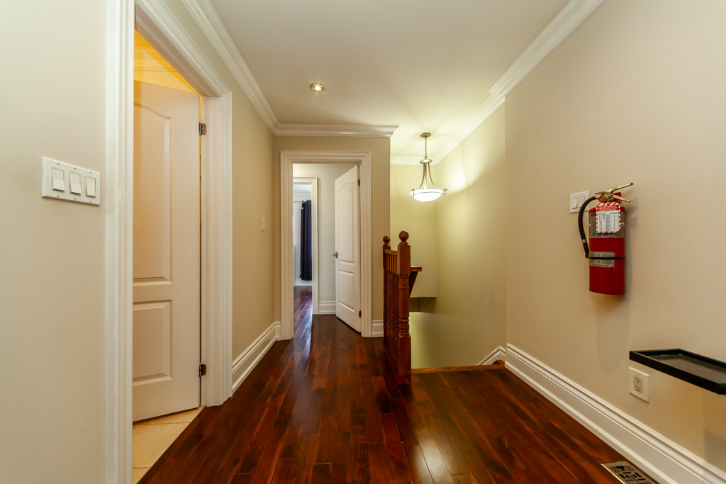 529-rogers-rd-toronto-33