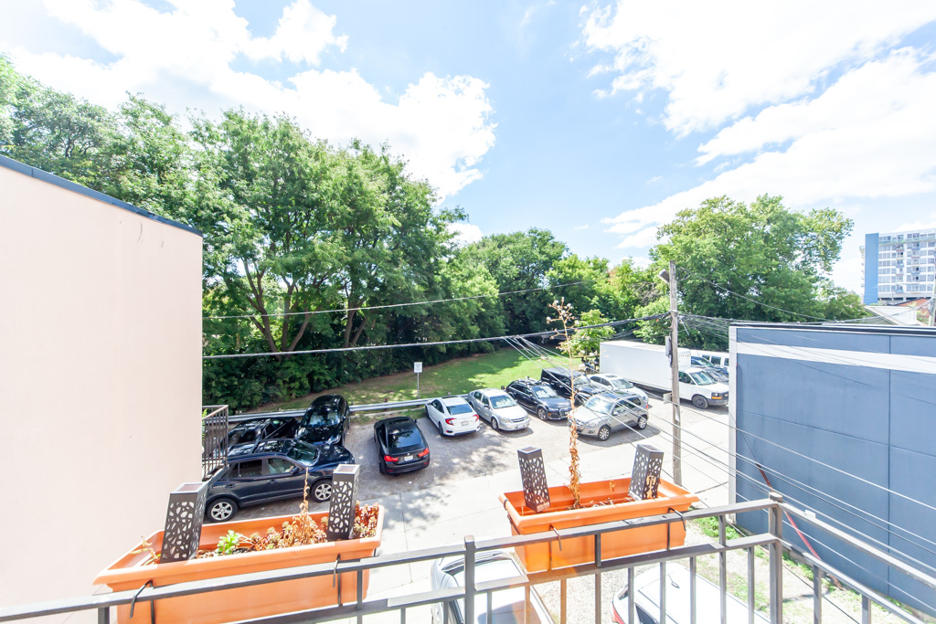 529-rogers-rd-toronto-47