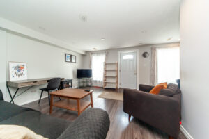 13-robins-ave-hamilton-8