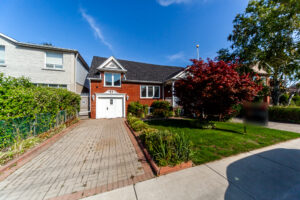 30-east-dr-toronto-2