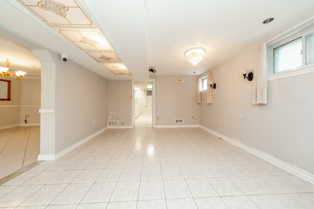 30-east-dr-toronto-26