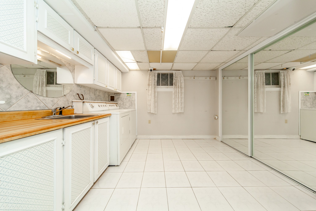 30-east-dr-toronto-27