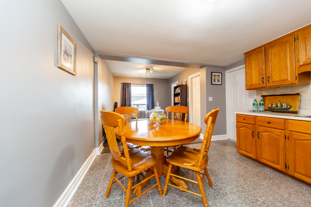405-gilbert-ave-toronto-10