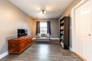 405-gilbert-ave-toronto-12