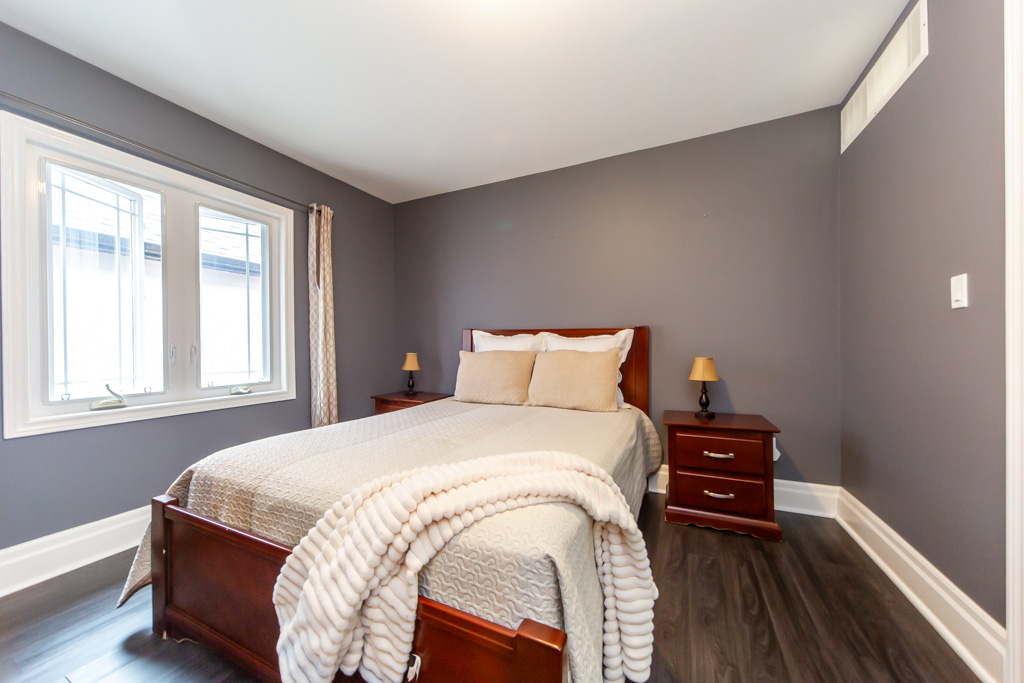 405-gilbert-ave-toronto-18