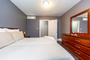 405-gilbert-ave-toronto-19