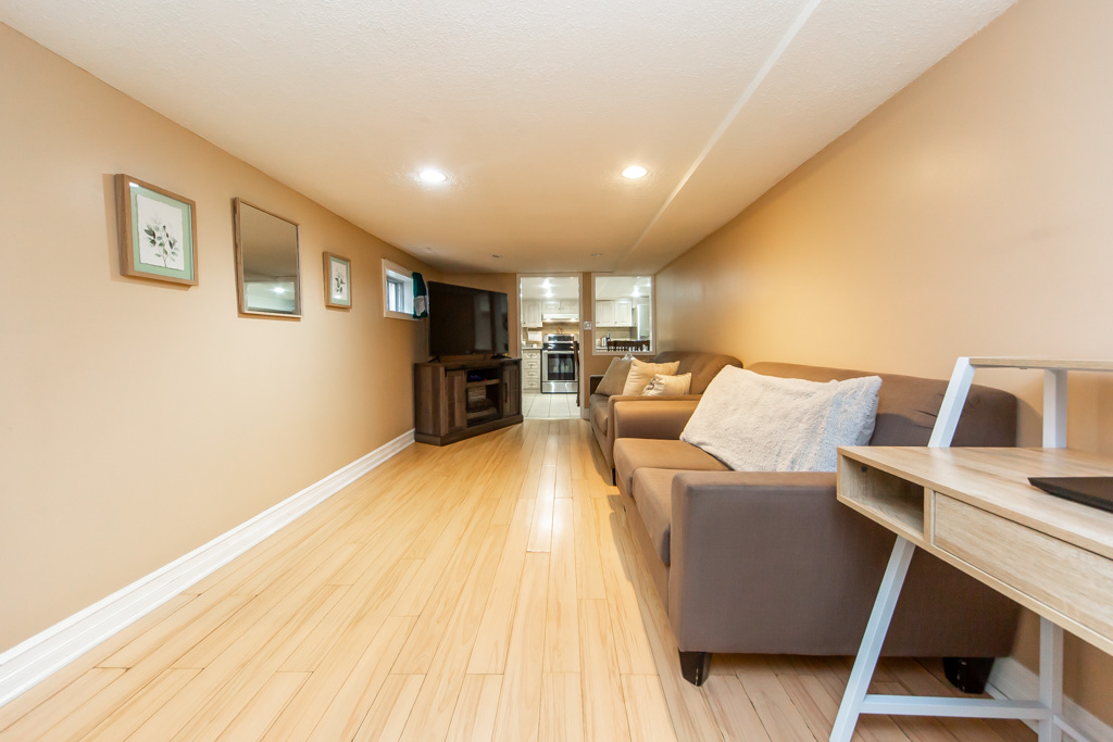 405-gilbert-ave-toronto-29