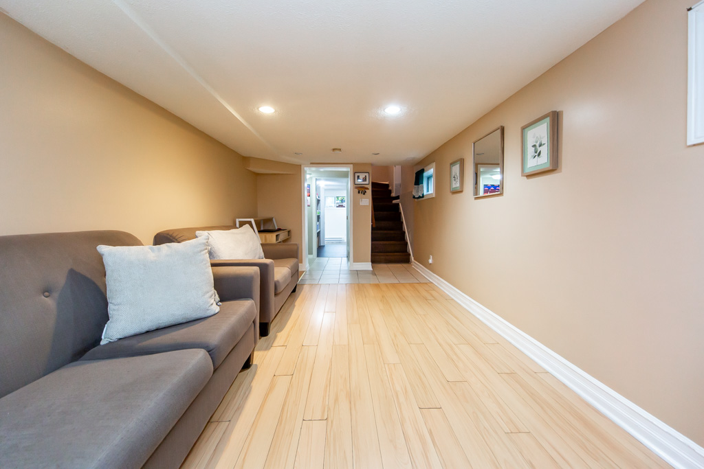 405-gilbert-ave-toronto-30