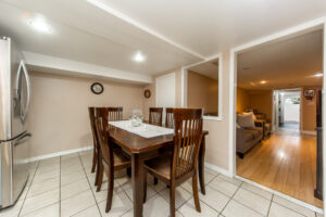 405-gilbert-ave-toronto-32