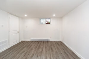 405-gilbert-ave-toronto-38