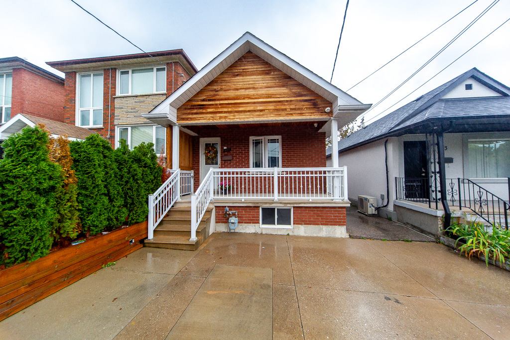 405-gilbert-ave-toronto-4