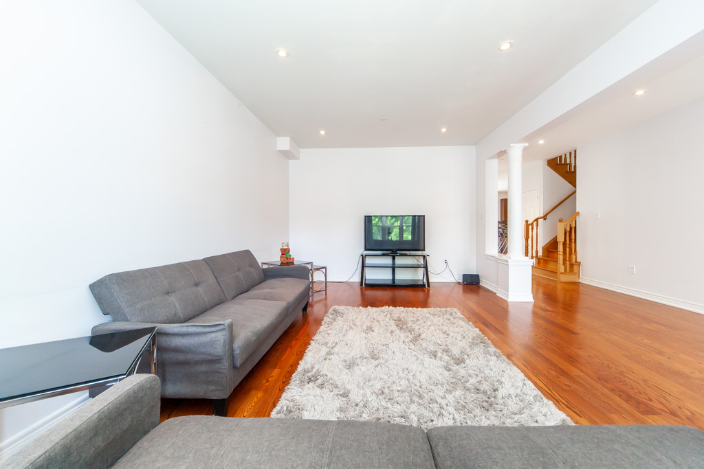 50-bartsview-cir-stouffville-v2-10