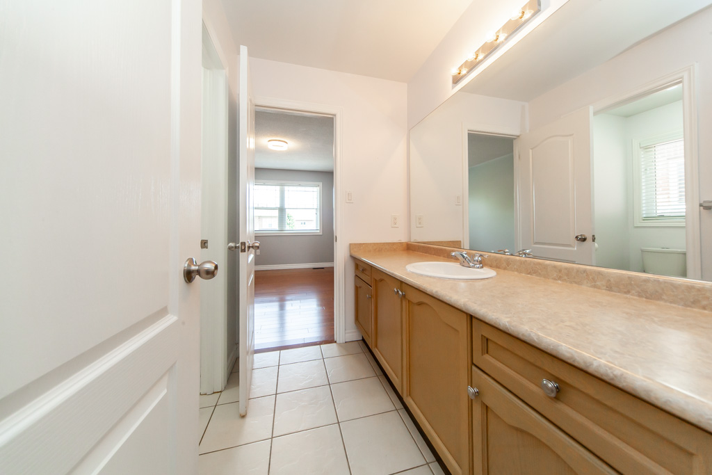 50-bartsview-cir-stouffville-v2-36