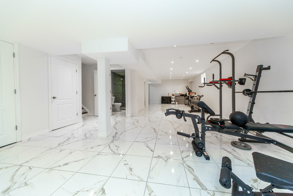 50-bartsview-cir-stouffville-v2-44