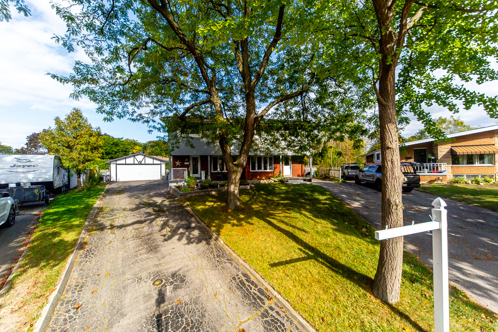 11-carrington-ct-hamilton-1