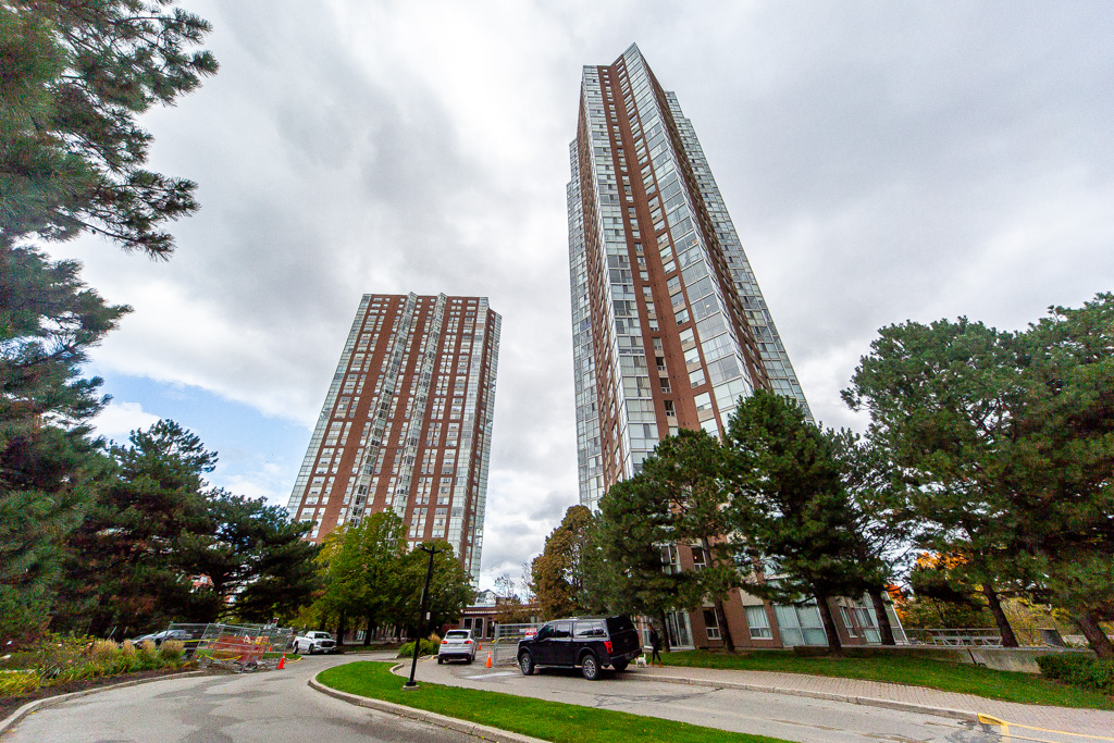 1506-7-concorde-pl-toronto-5