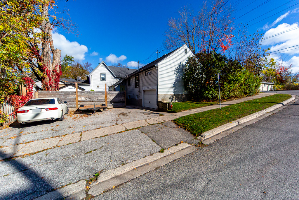 248-mississaga-st-w-orillia-45