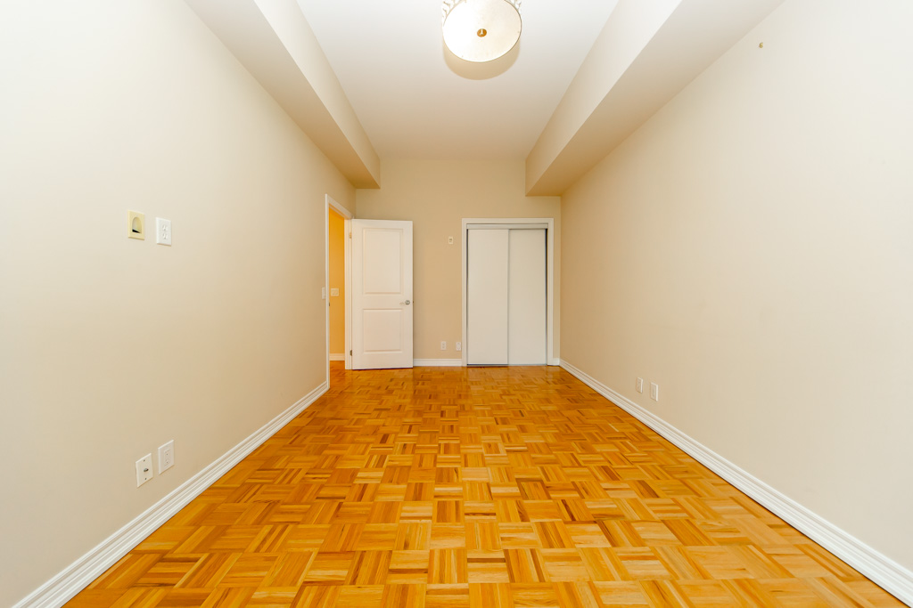 6-9519-keele-st-maple-28
