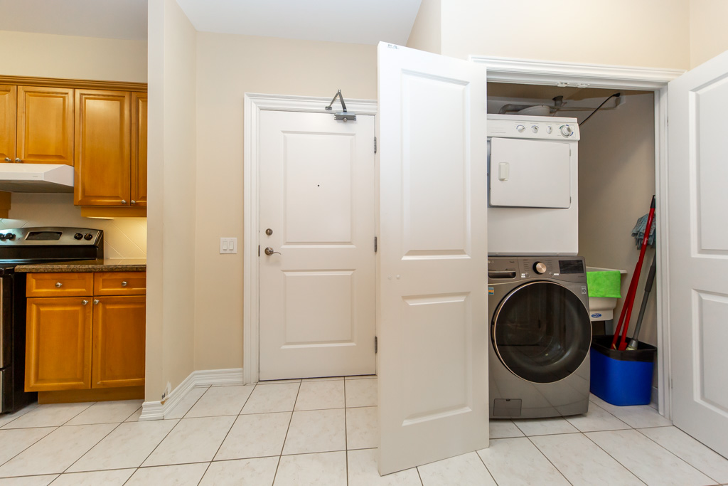 6-9519-keele-st-maple-29