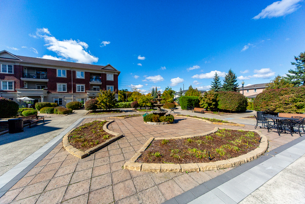 6-9519-keele-st-maple-47