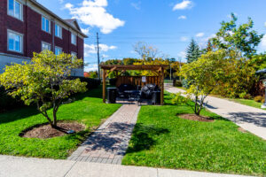 6-9519-keele-st-maple-48