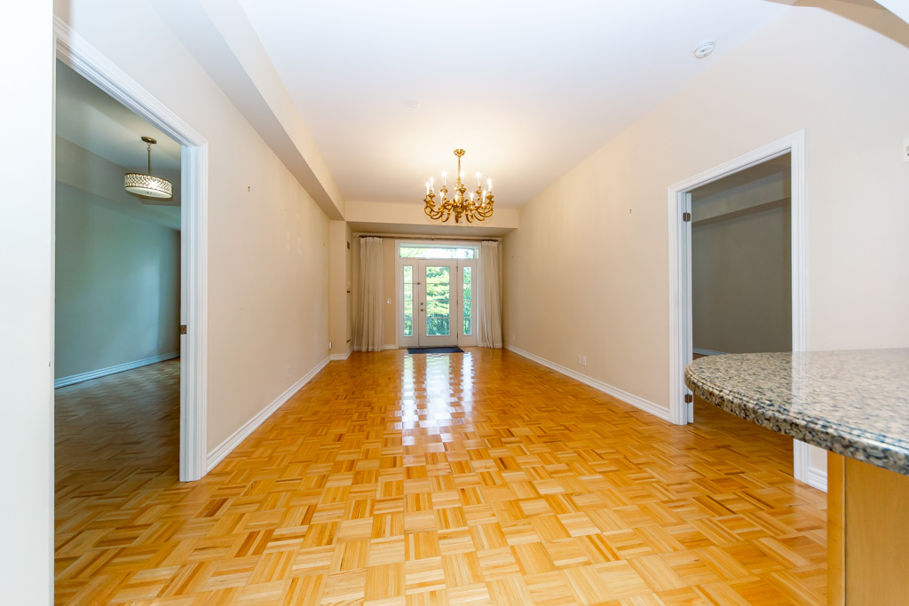 6-9519-keele-st-maple-9