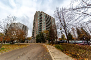 1402-38-fontenay-ct-etobicoke-5