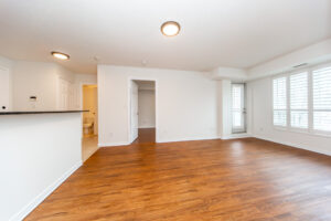 512-120-dallimore-cir-toronto-18