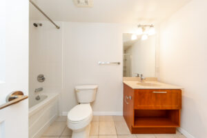512-120-dallimore-cir-toronto-30