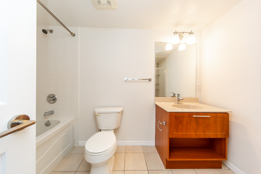 512-120-dallimore-cir-toronto-30