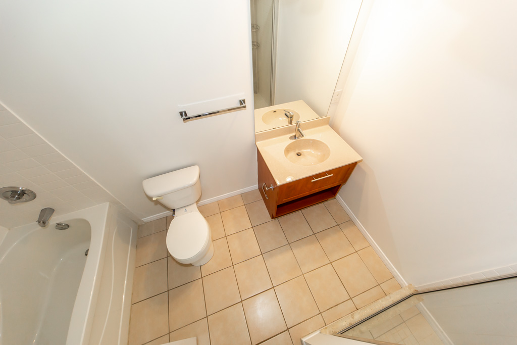 512-120-dallimore-cir-toronto-31