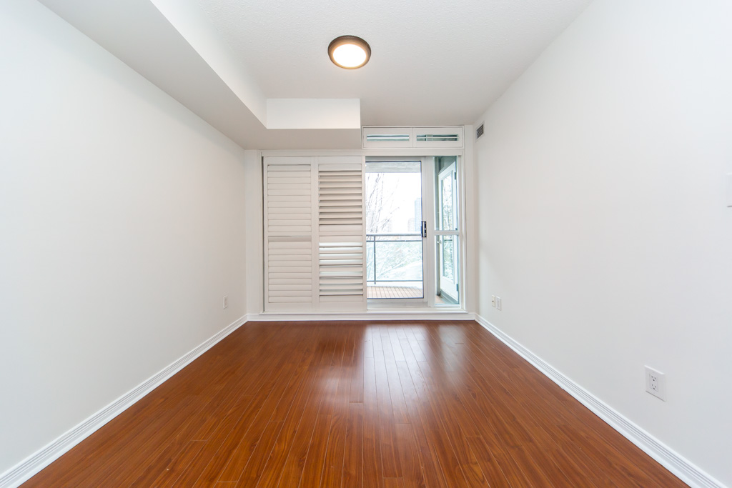 512-120-dallimore-cir-toronto-33