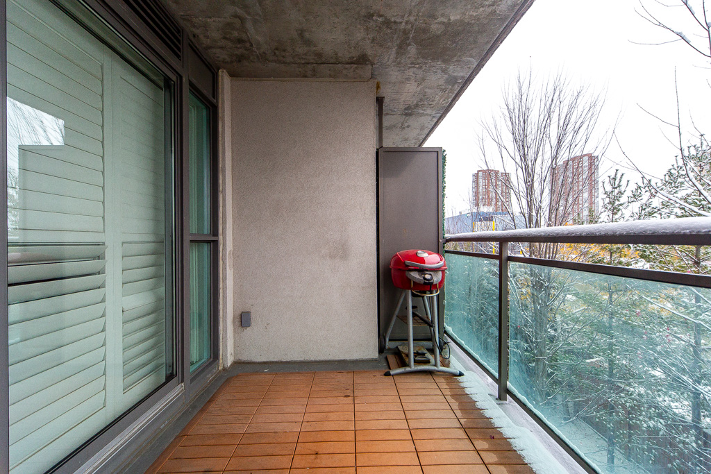 512-120-dallimore-cir-toronto-37