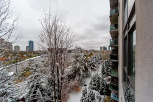 512-120-dallimore-cir-toronto-39