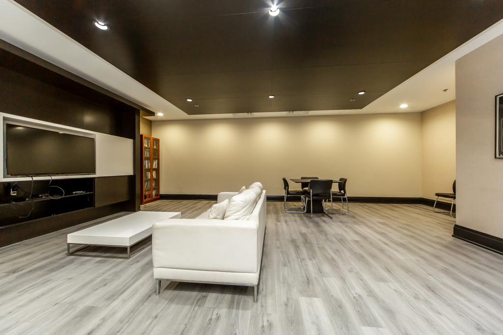 512-120-dallimore-cir-toronto-45