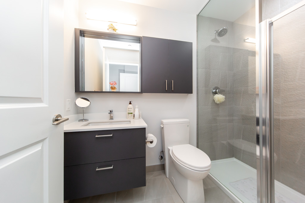 1007-30-upper-mall-way-vaughan-32