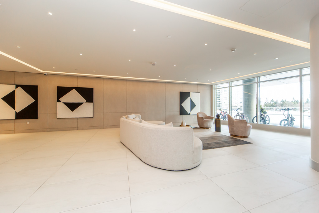 1007-30-upper-mall-way-vaughan-6