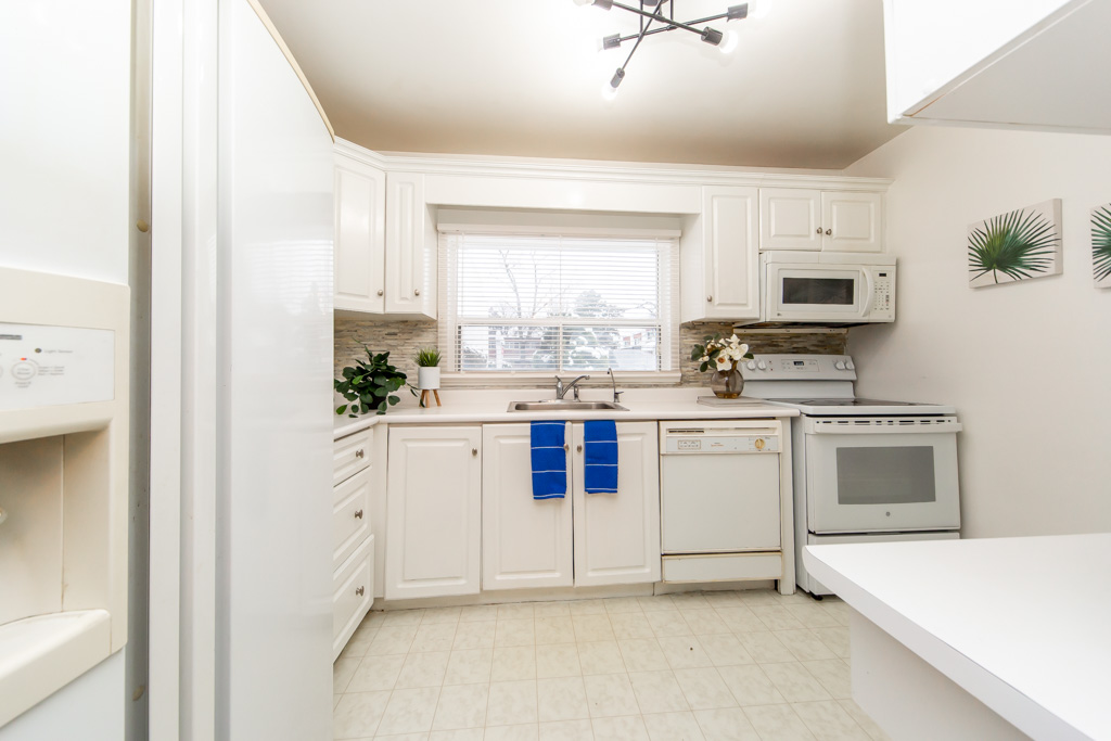 143-34-venetian-cres-north-york-21