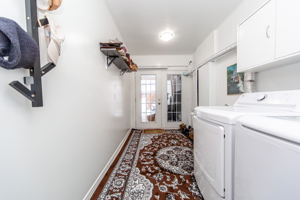 143-34-venetian-cres-north-york-25