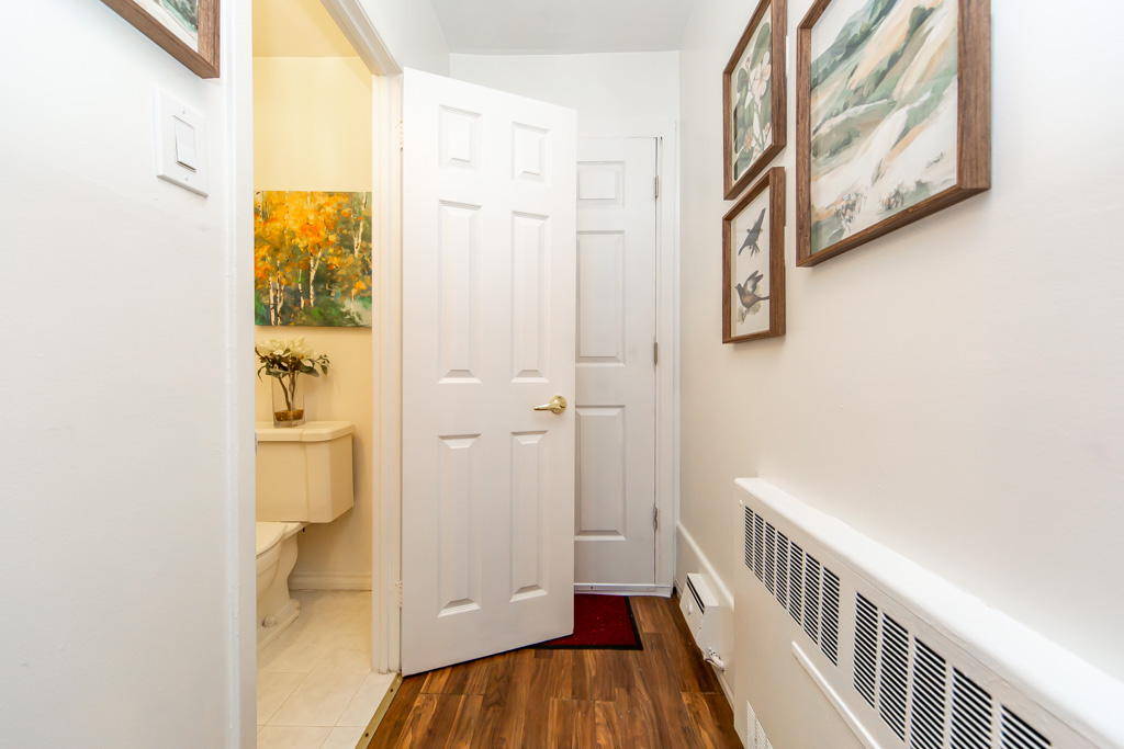 143-34-venetian-cres-north-york-27