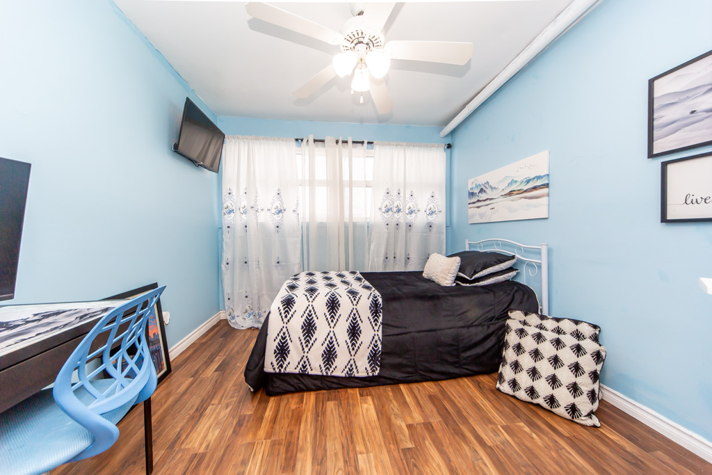 143-34-venetian-cres-north-york-38