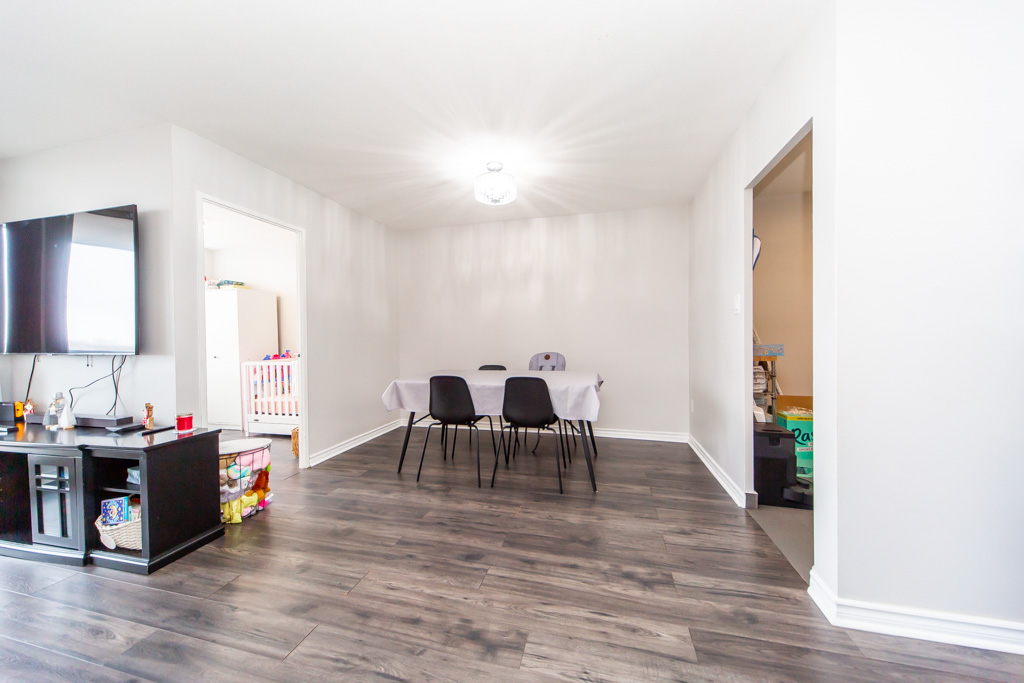 2106-85-emmet-ave-york-16